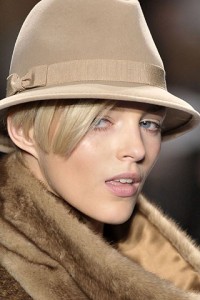 фетровая шляпа