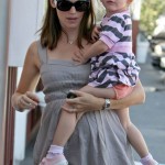 Дженнифер Гарнер с дочкой