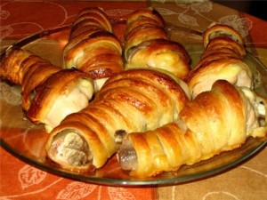 куриные ножки в слоеном тесте